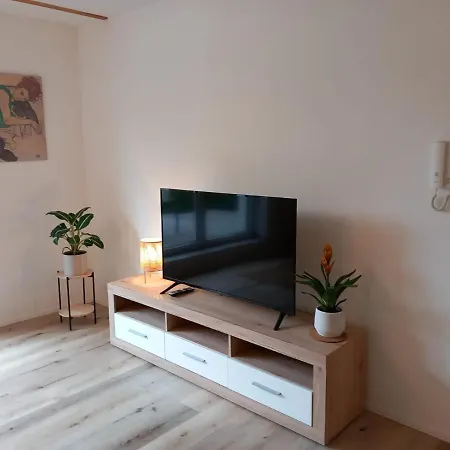 Feriennest Ossiachersee 博登斯多夫